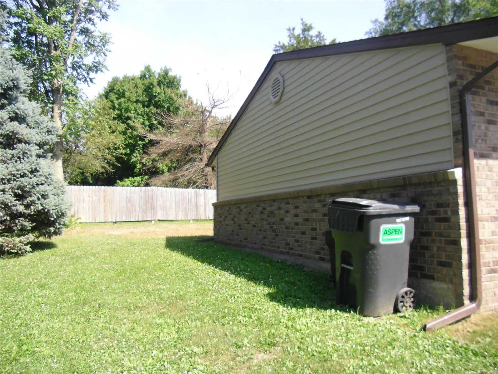 5764 Old Alton Road Granite City, IL 62040 - Photo 22 of 27 Gallery Image 22