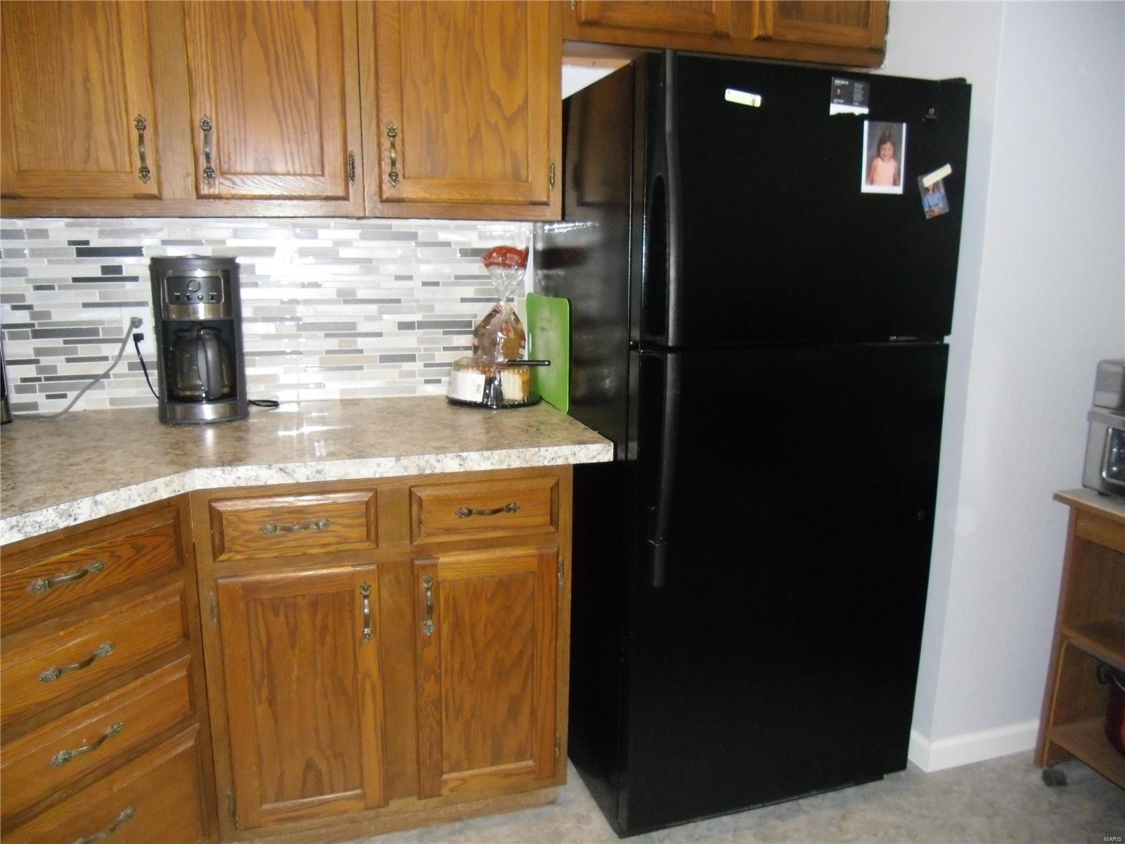 5764 Old Alton Road Granite City, IL 62040 - Photo 9 of 27 Gallery Image 9