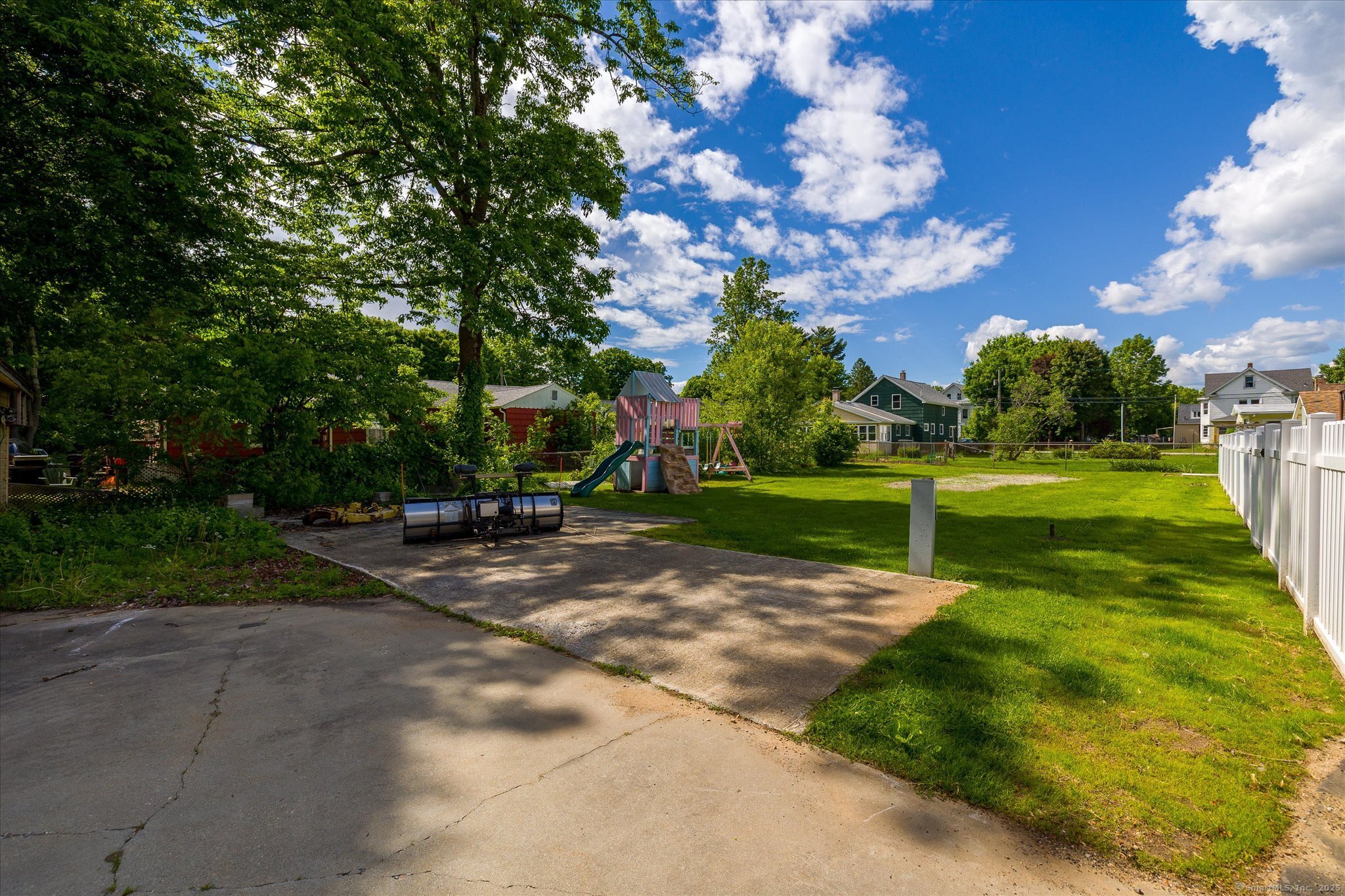 34 Pleasant Street, Unit 5 Plainfield, CT 06374 - Photo 17 of 24 a view of a park