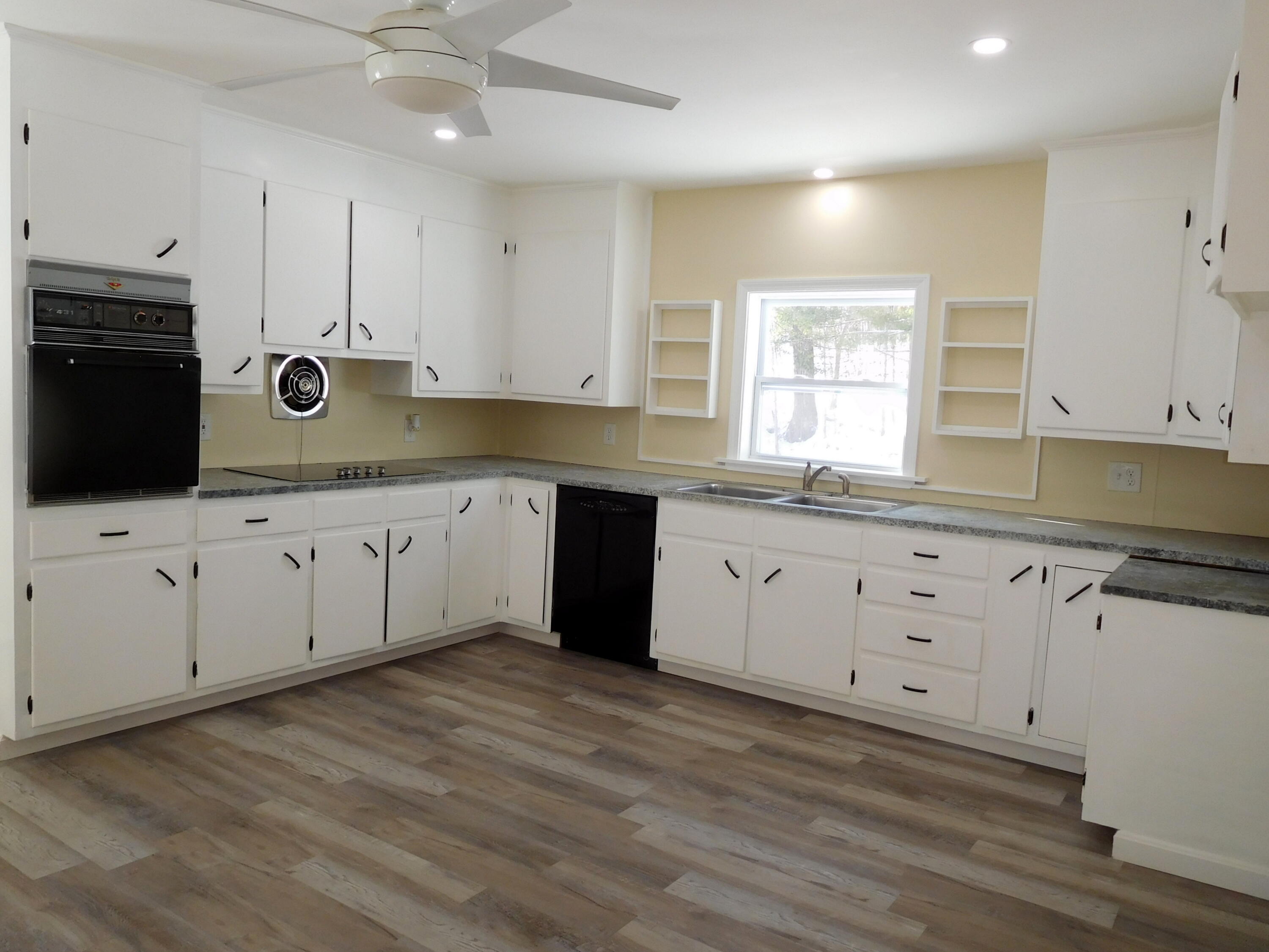 151 Golder Road Lewiston, ME 04240 - Photo 2 of 31 02