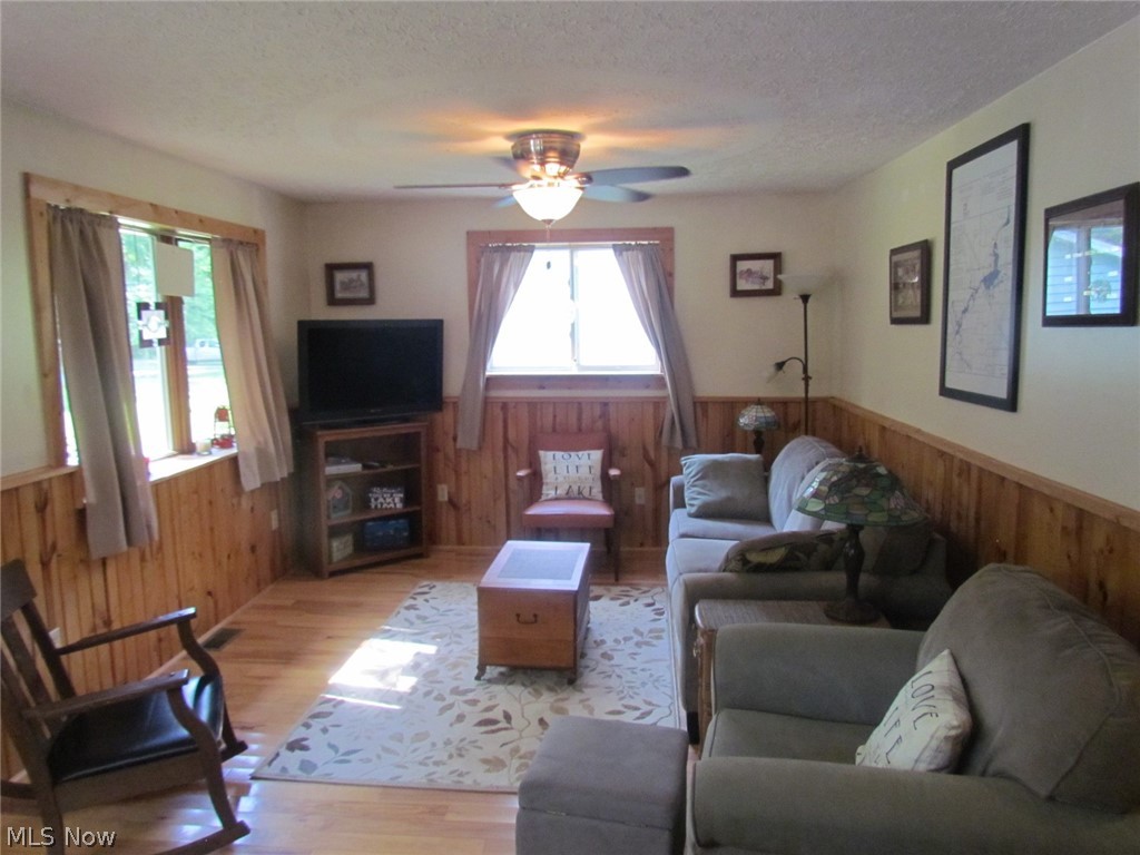 1109 Diver Road Deerfield, OH 44411 - Photo 4 of 14 Gallery Image 4