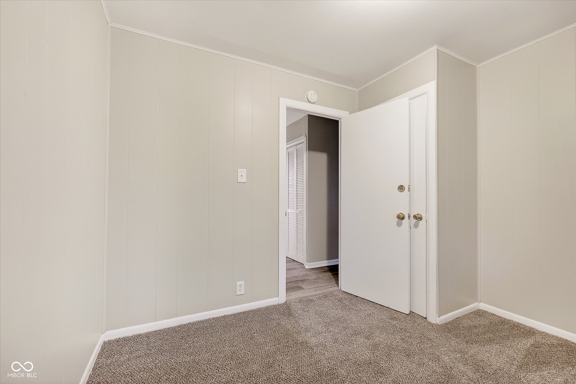 307 Crestview Court Chesterfield, IN 46017 - Photo 18 of 27