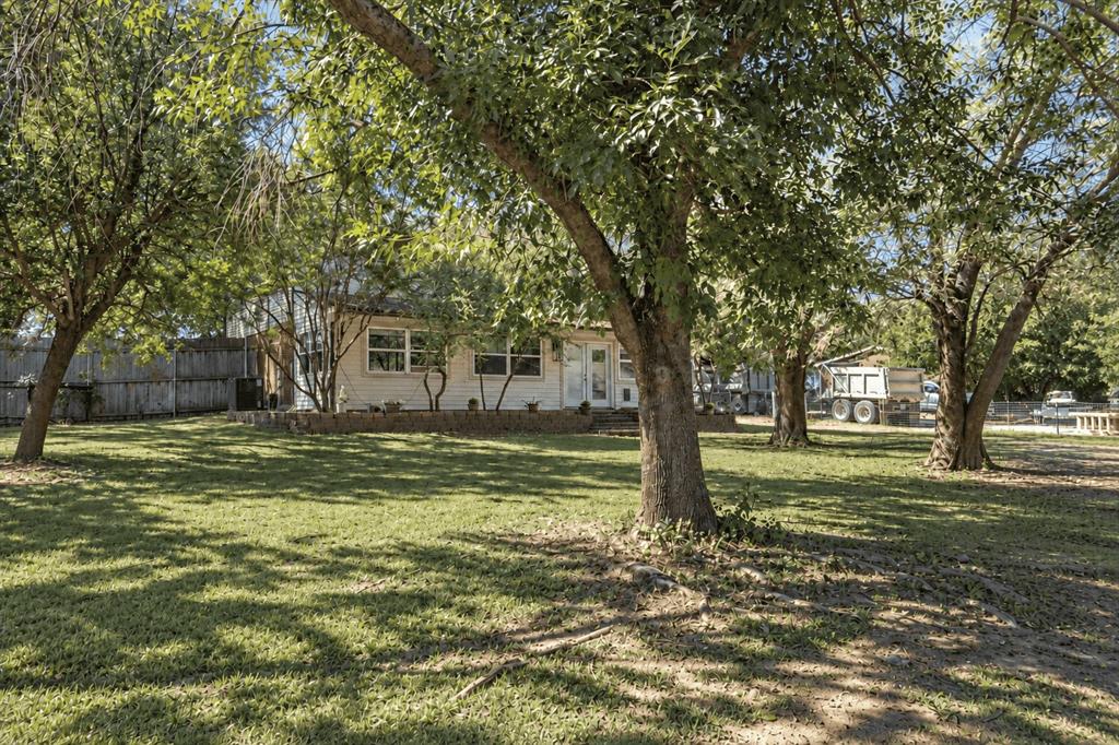 8912 South Hickory Road Krum, TX 76249 - Photo 29 of 36 Gallery Image 29