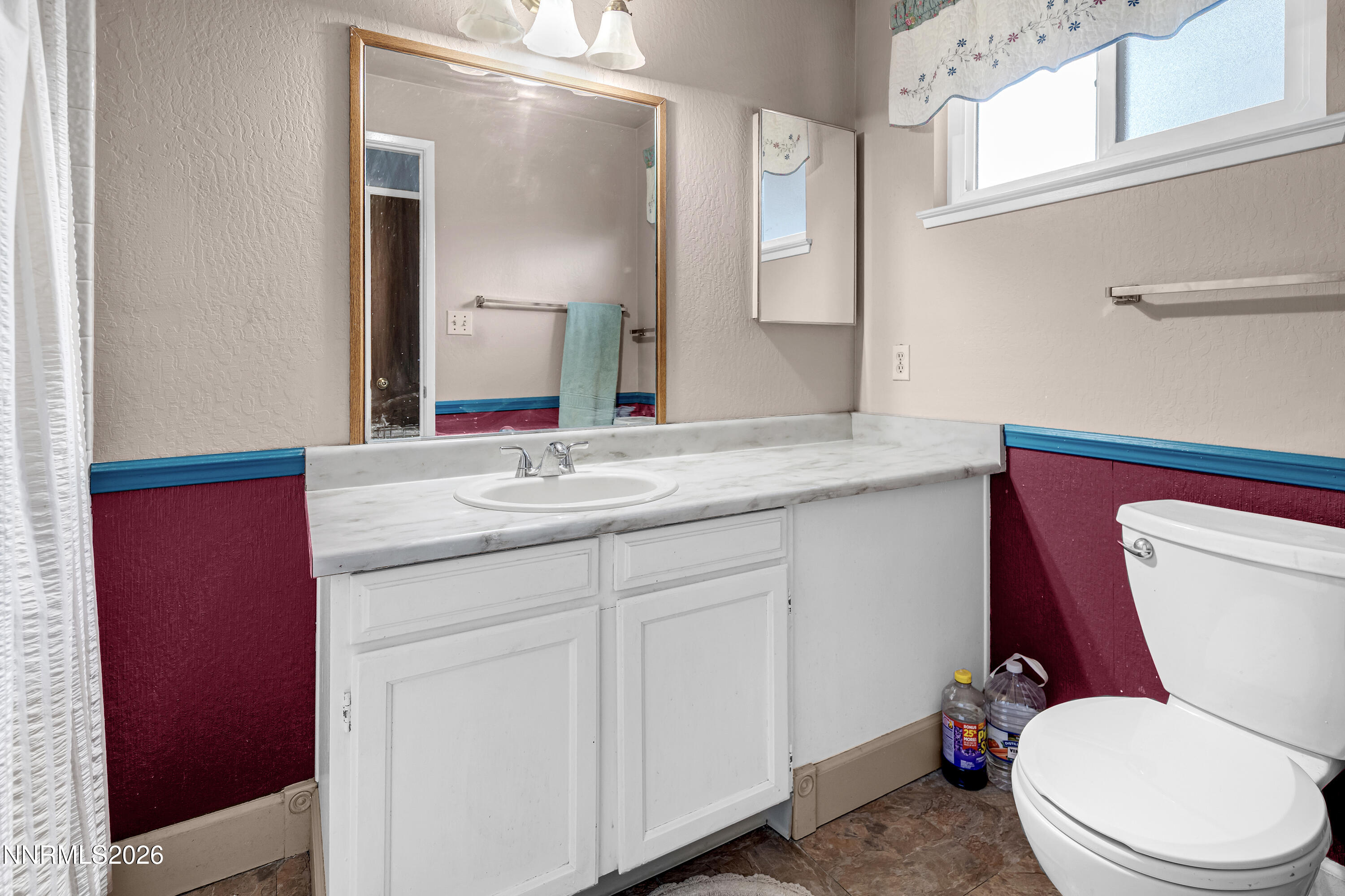 4455 Matich Drive Reno, NV 89502 - Photo 19 of 28 Second bathroom