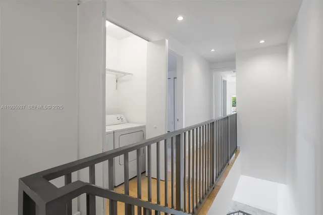 $6,800 | 2784 Southwest 34th Avenue, Miami, FL 33133