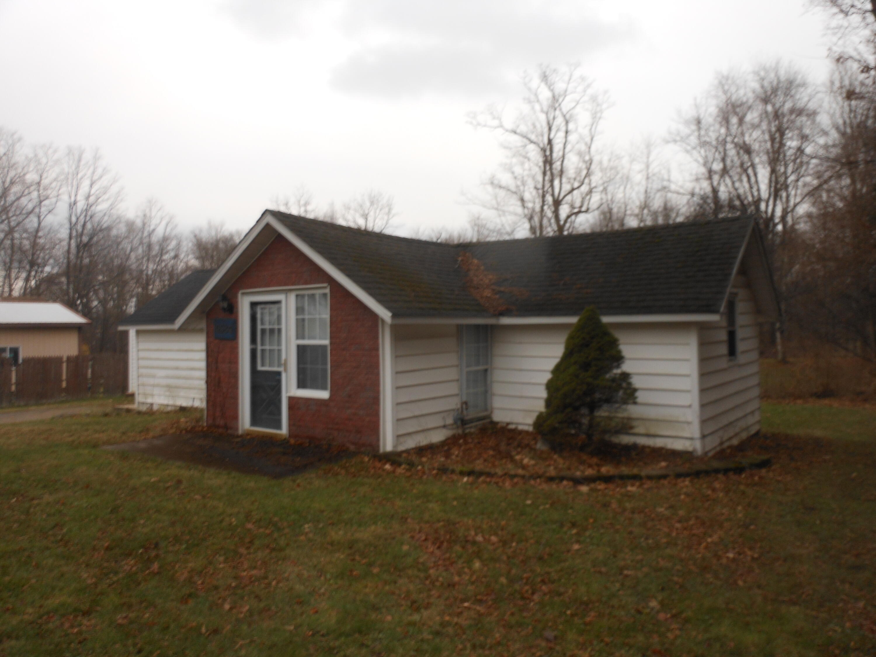 4584 East Shawnee Road Berrien Springs, MI 49103 - Photo 2 of 16 DSCN6871