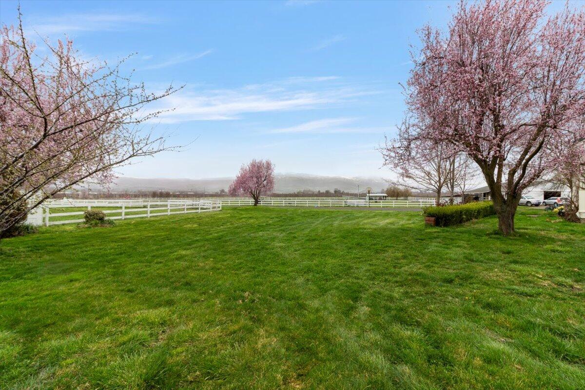 811 Carpenter Hill Road Medford, OR 97501 - Photo 42 of 53 58-811 Carpenter Hill Road-47