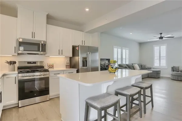 $350,000 | 1146 Olivia Drive, Oakdale, PA 15071