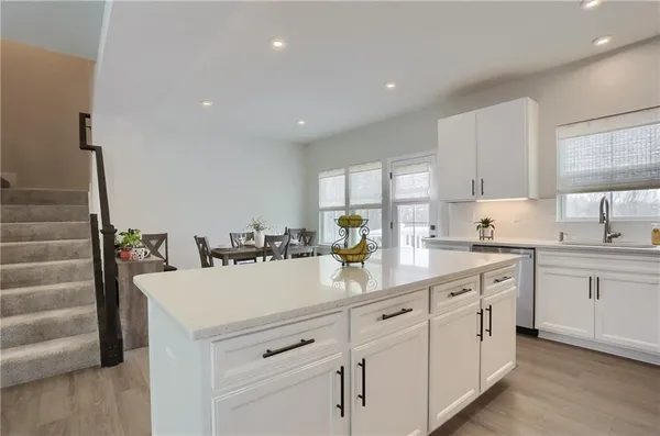 $350,000 | 1146 Olivia Drive, Oakdale, PA 15071