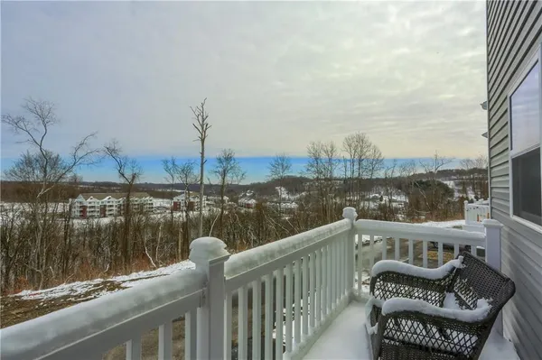 $350,000 | 1146 Olivia Drive, Oakdale, PA 15071