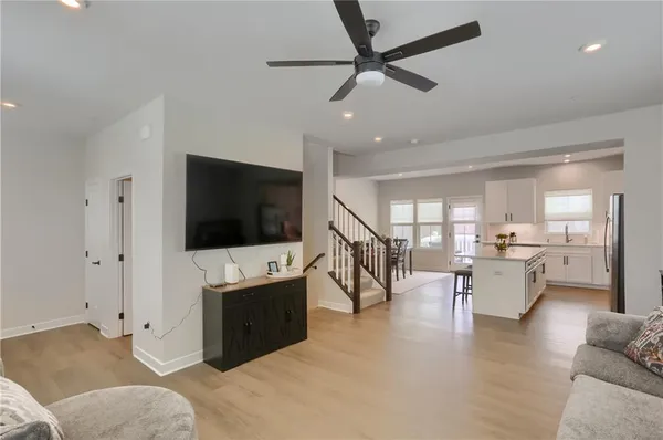 $350,000 | 1146 Olivia Drive, Oakdale, PA 15071