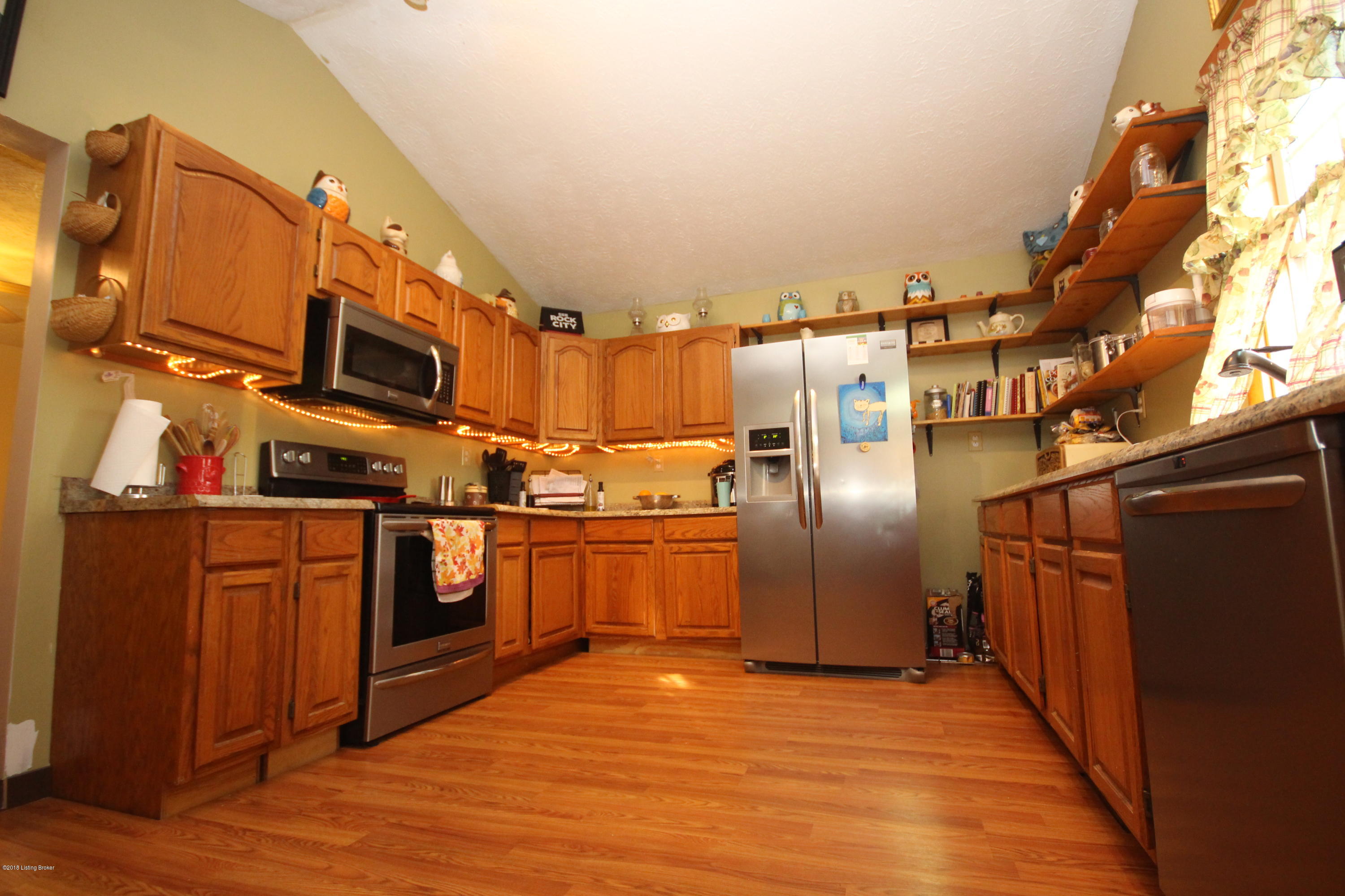 11239 Elizabethtown Road Big Clifty, KY 42712 - Photo 11 of 32 11