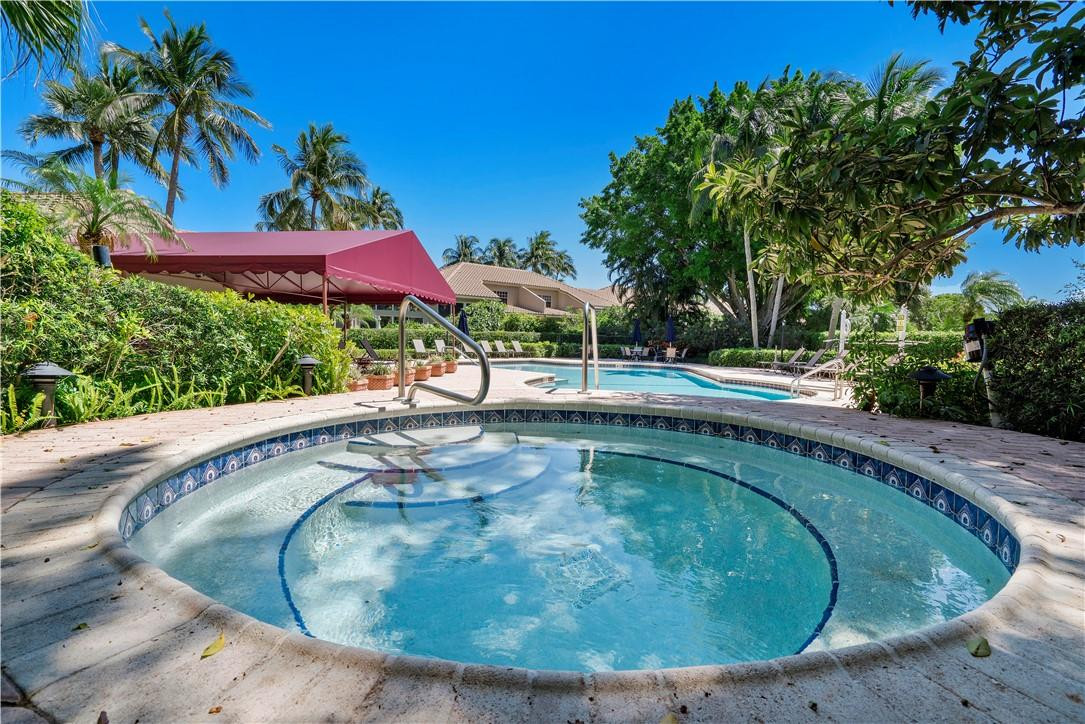 17262 Boca Club Boulevard, Unit 2403 Boca Raton, FL 33487 - Photo 25 of 27 Hot tub at the pool area.