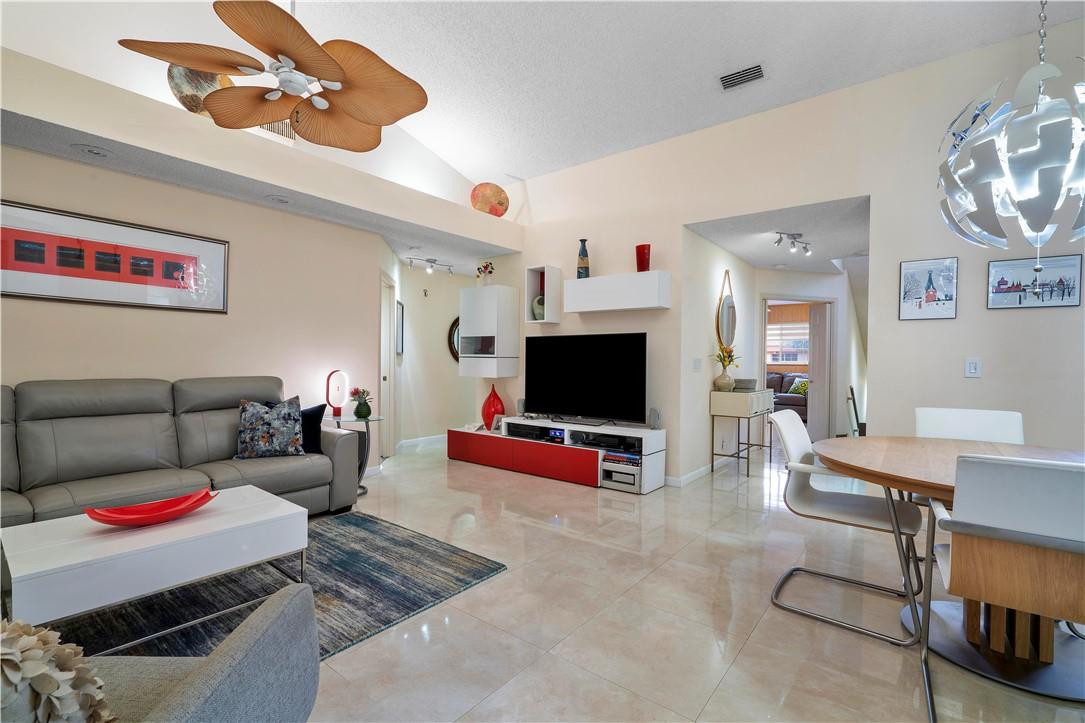 17262 Boca Club Boulevard, Unit 2403 Boca Raton, FL 33487 - Photo 4 of 27 Photo 4