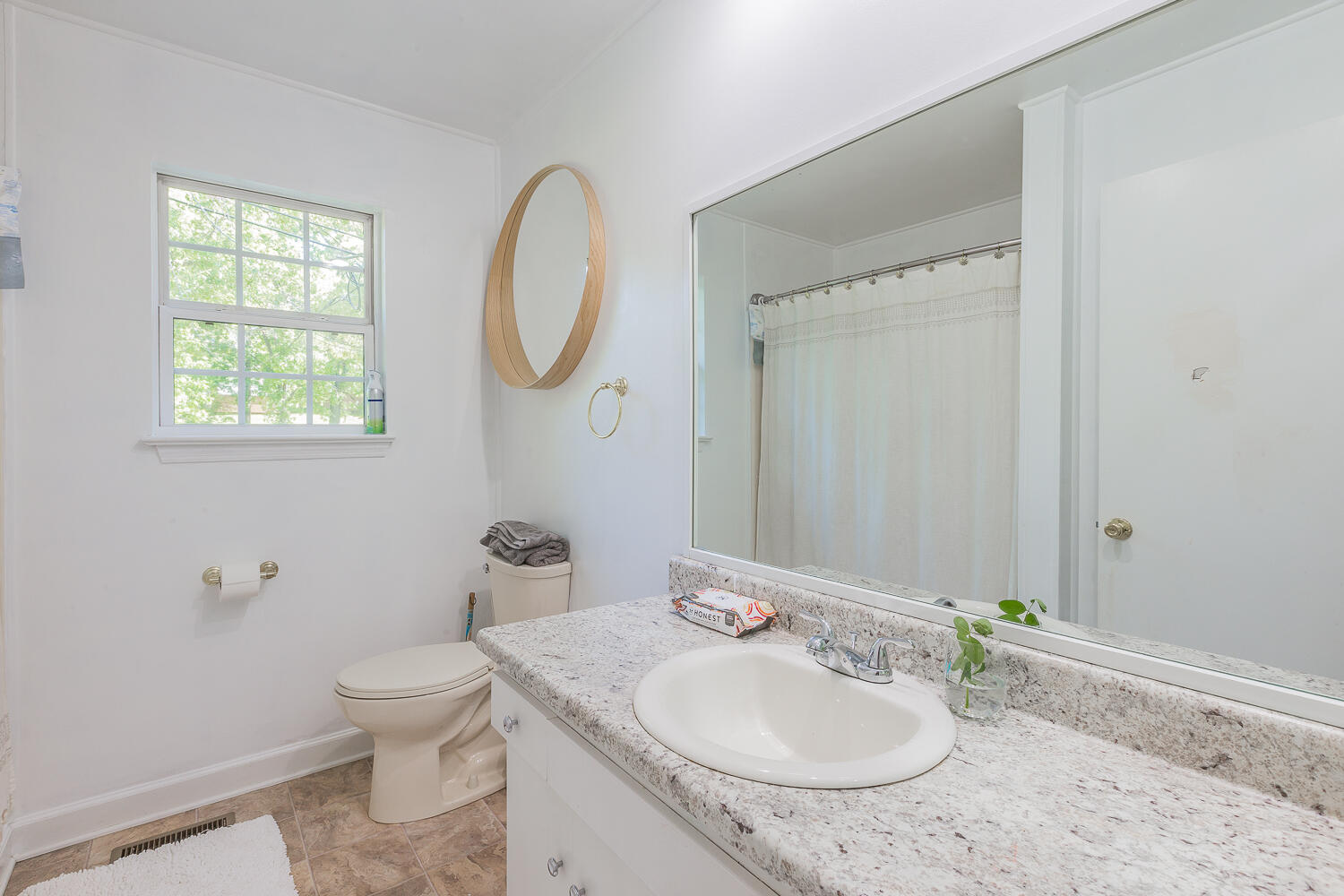 547 Gadd Road Hixson, TN 37343 - Photo 12 of 32 547 Gadd Road HD_-24