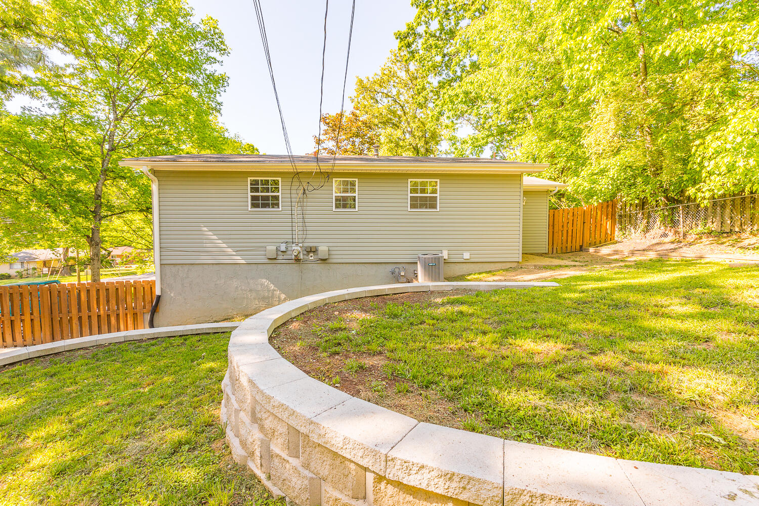 547 Gadd Road Hixson, TN 37343 - Photo 27 of 32 547 Gadd Road HD_-13