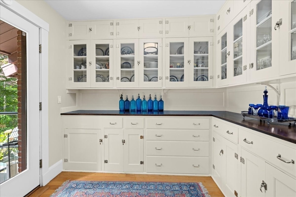 40 Westwood Drive Worcester, MA 01609 - Photo 13 of 42