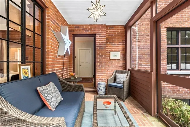 $1,250,000 | 40 Westwood Drive, Worcester, MA 01609