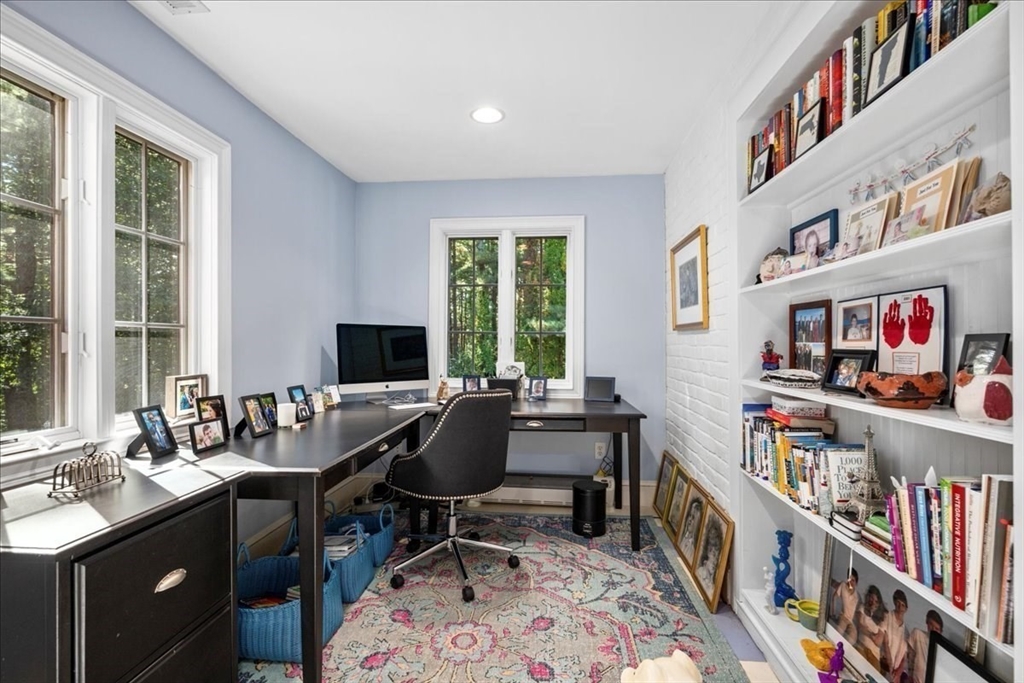 40 Westwood Drive Worcester, MA 01609 - Photo 25 of 42