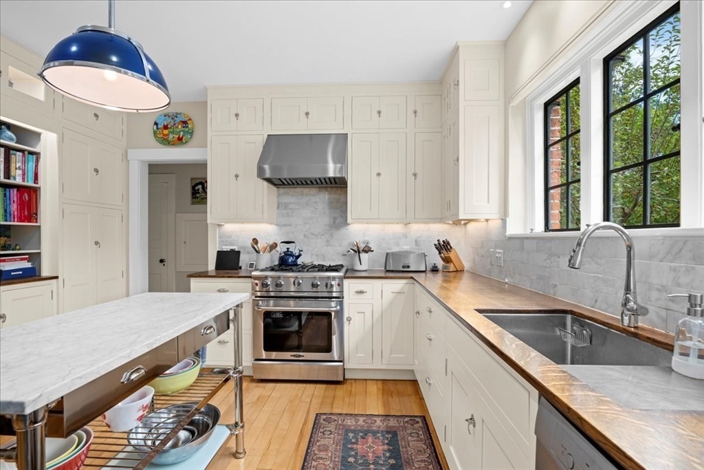 40 Westwood Drive Worcester, MA 01609 - Photo 9 of 42