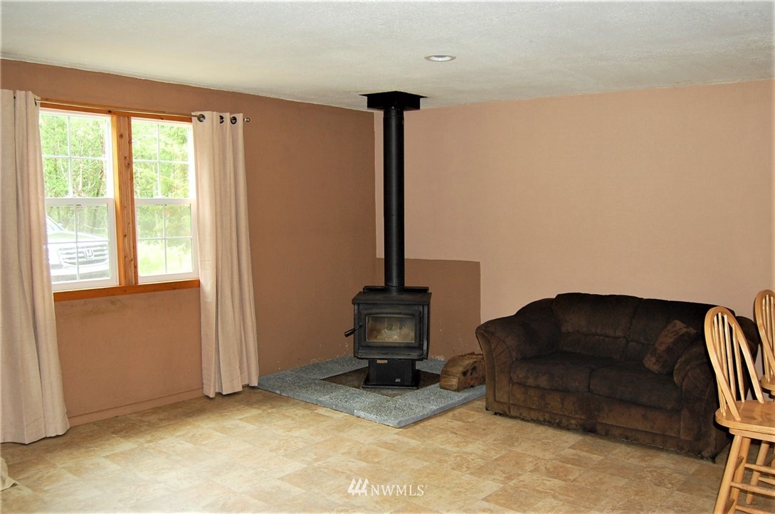 921 East Phillips Lake Loop Road Shelton, WA 98584 - Photo 14 of 26 Gallery Image 14
