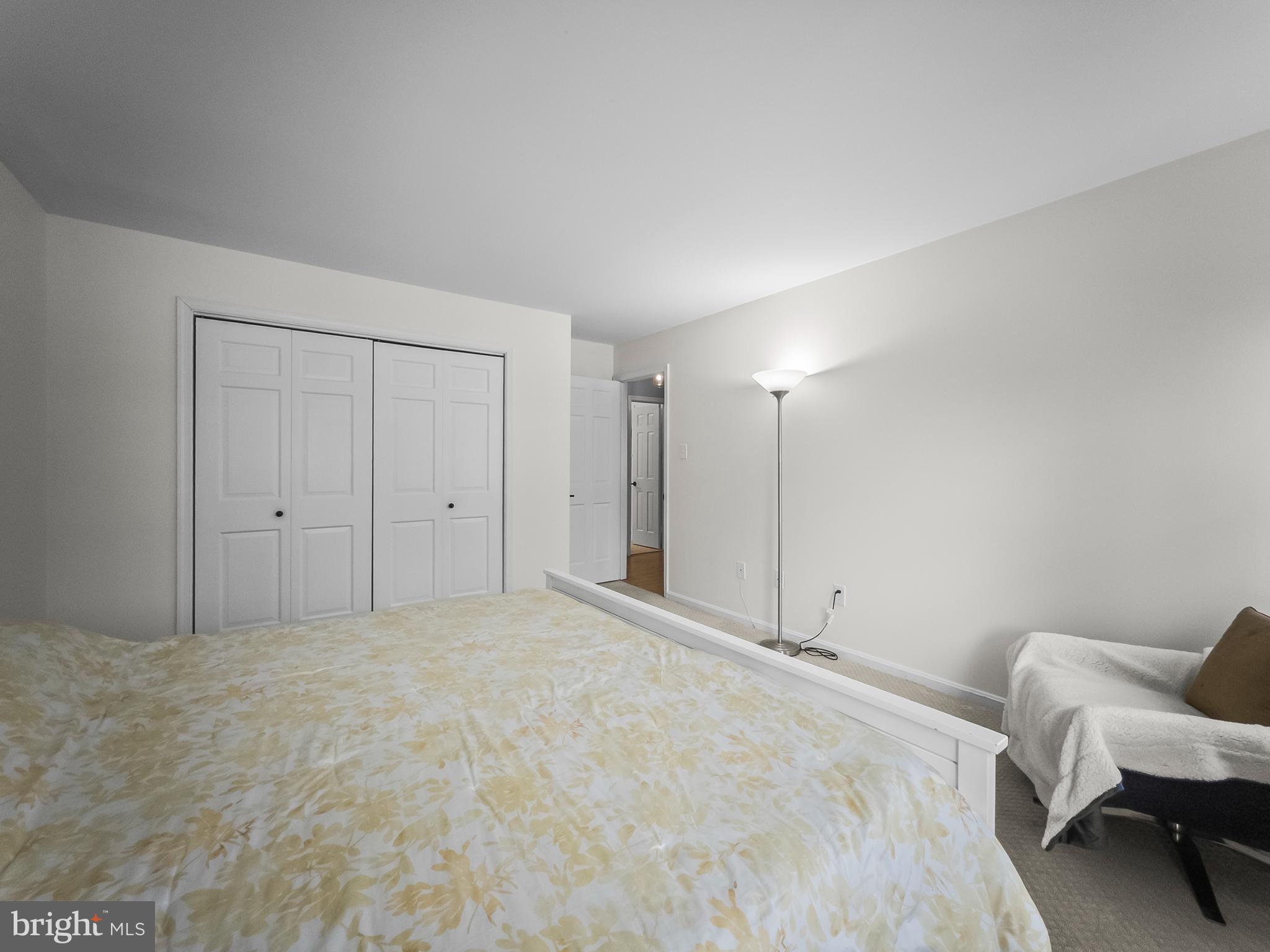 21600 Glendalough Road Gaithersburg, MD 20882 - Photo 41 of 64 a view of an empty room