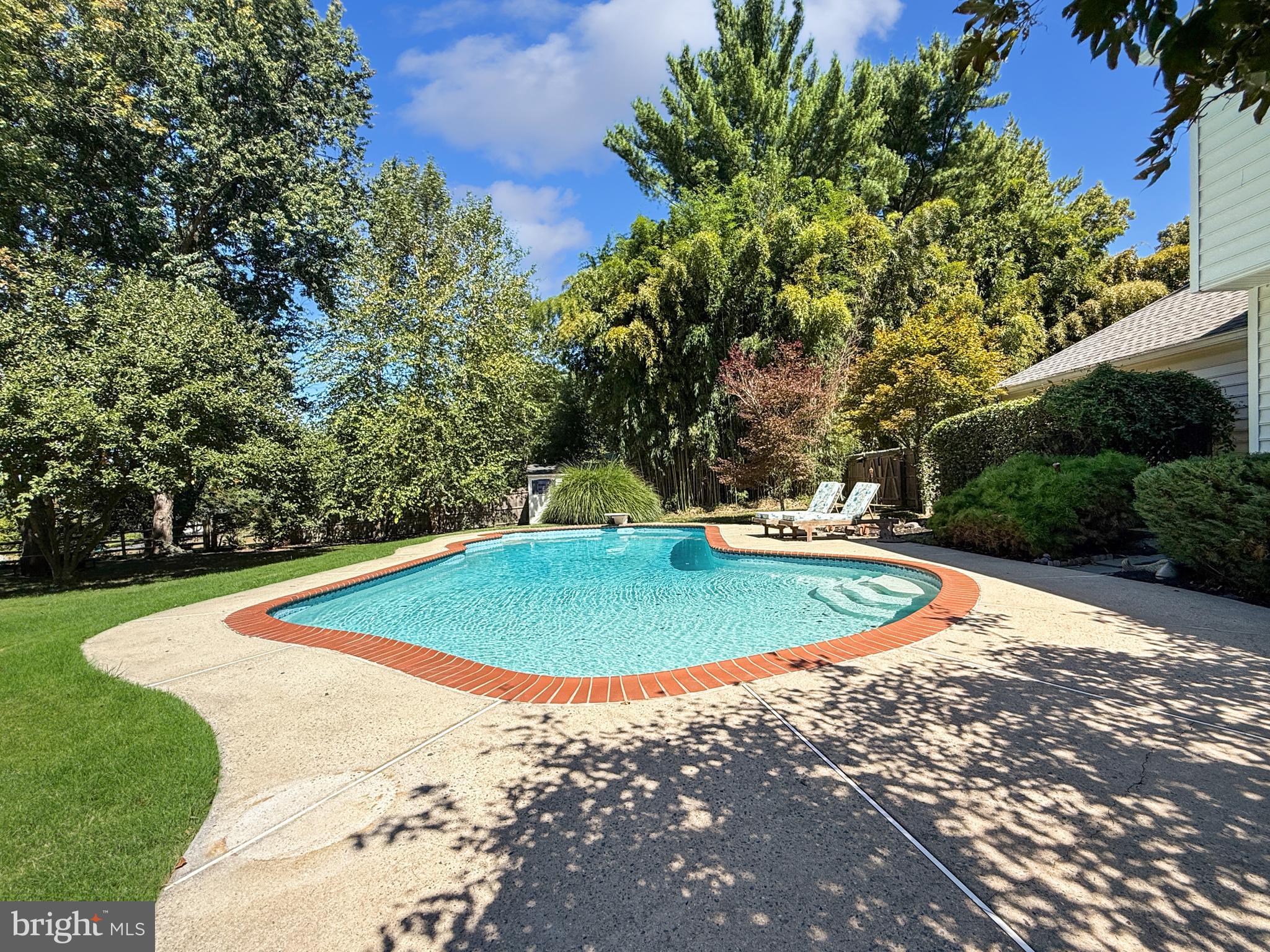 21600 Glendalough Road Gaithersburg, MD 20882 - Photo 57 of 64 a view of a swimming pool with an outdoor space