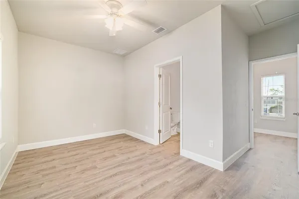 $3,180 | 622 Northwest 3rd Avenue, Gainesville, FL 32601