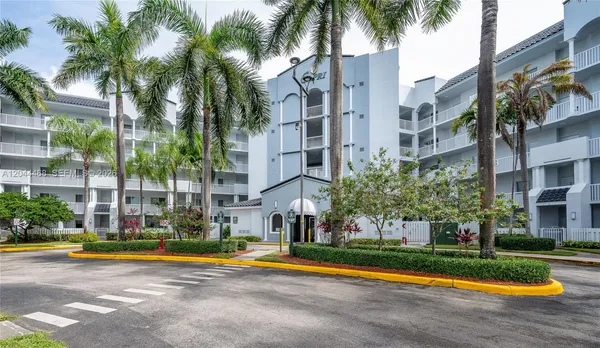 $3,900 | 10700 Northwest 66th Street, Unit 204, Doral, FL 33178
