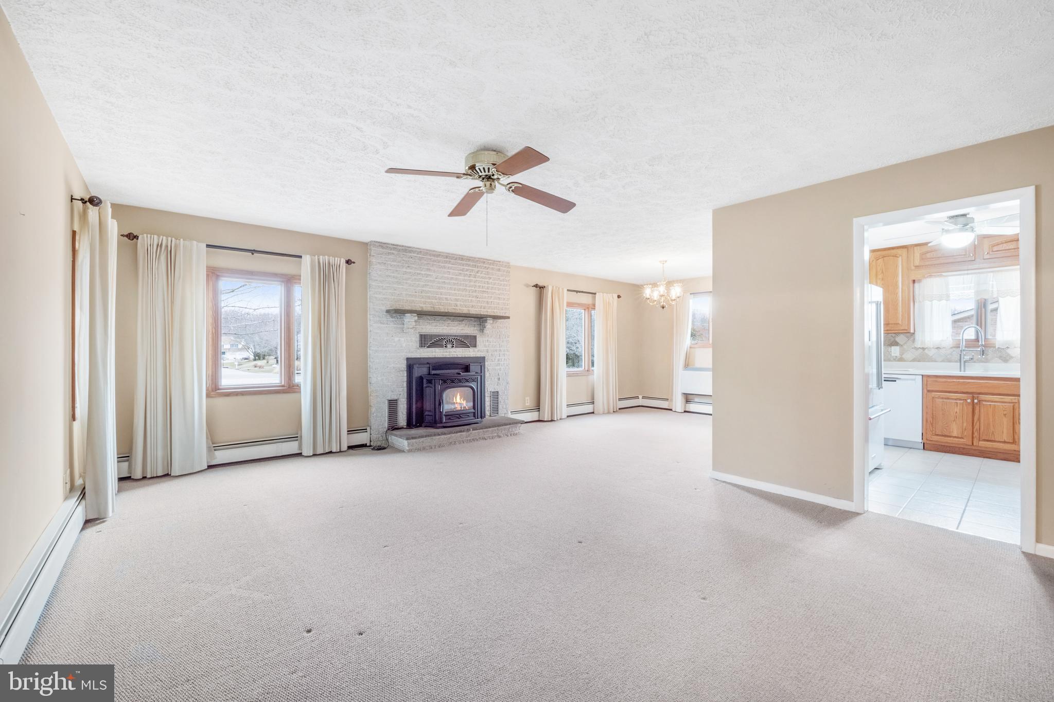 4186 Carrs Ridge Road Edgewater, MD 21037 - Photo 2 of 28 Gallery Image 2
