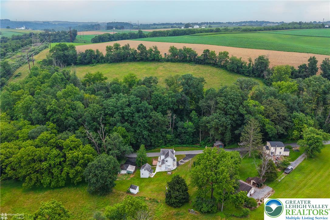 1911 Echo Road Slatington, PA 18080 - Photo 38 of 38 a view of a garden with a lake