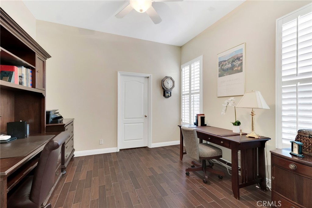 20130 Vía Medici Porter Ranch, CA 91326 - Photo 34 of 49