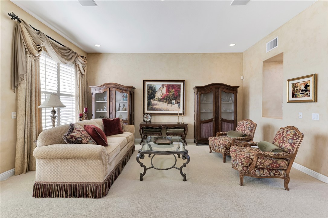 20130 Vía Medici Porter Ranch, CA 91326 - Photo 6 of 49