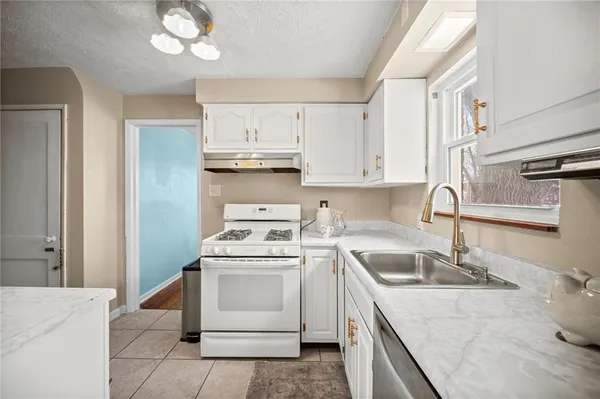 $289,000 | 2079 Spring Valley Road, Pittsburgh, PA 15243