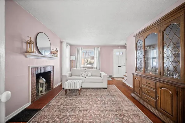 $289,000 | 2079 Spring Valley Road, Pittsburgh, PA 15243