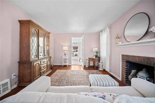 $289,000 | 2079 Spring Valley Road, Pittsburgh, PA 15243