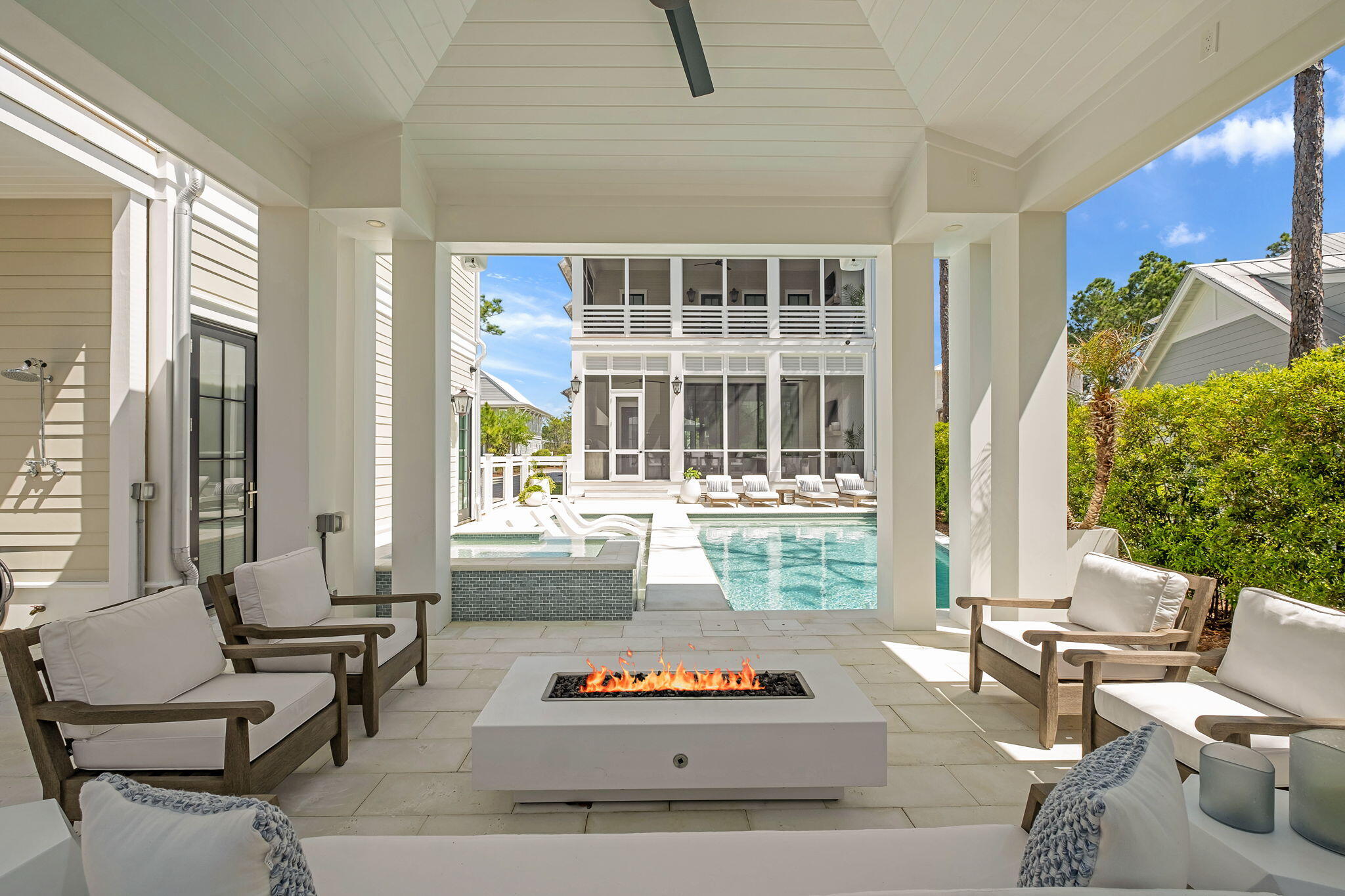 565 East Royal Fern Way Santa Rosa Beach, FL 32459 - Photo 22 of 24 a living room with furniture and a large window