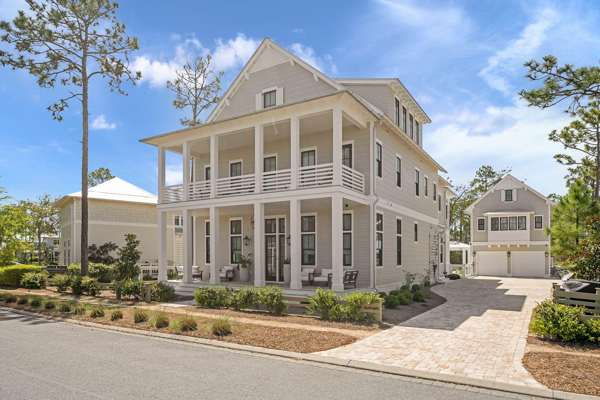 565 East Royal Fern Way Santa Rosa Beach, FL 32459 - Photo 6 of 24 a view of a building next to a yard