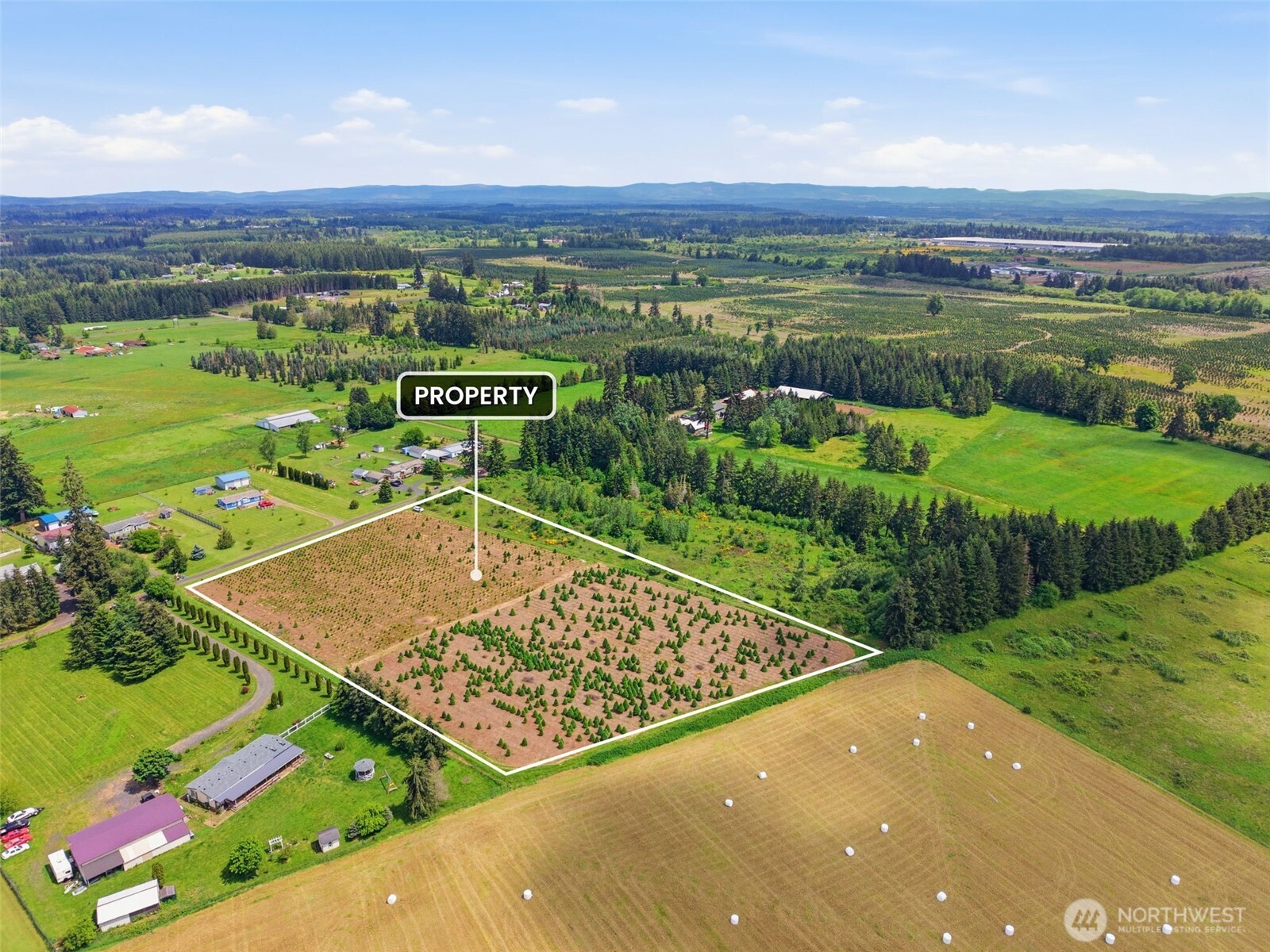 2 Shiloh Road Winlock, WA 98596 - Photo 2 of 16 a view of a field with an ocean view