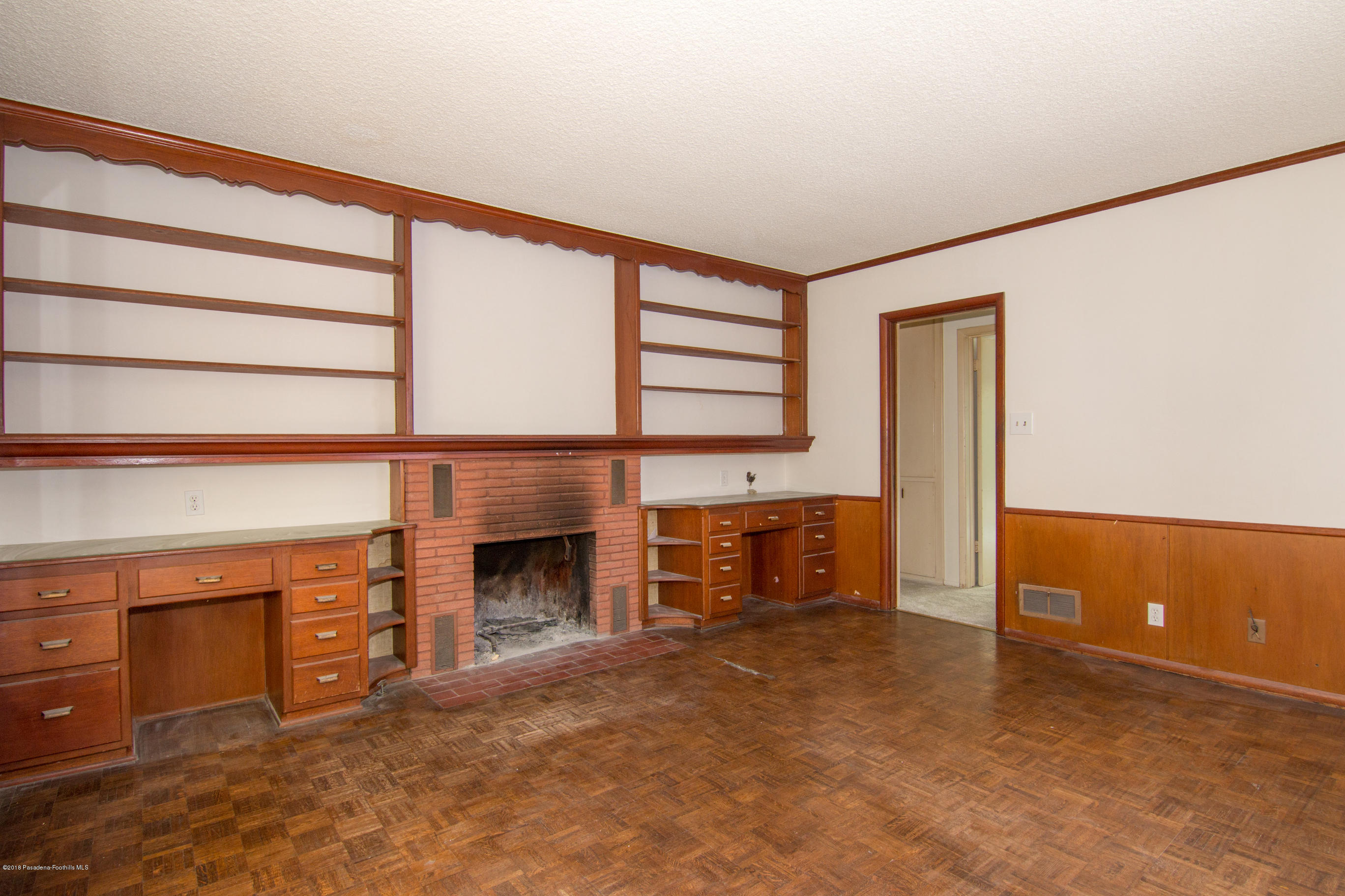 511 Whiting Woods Road Glendale, CA 91208 - Photo 14 of 23 marketing photos staged-12