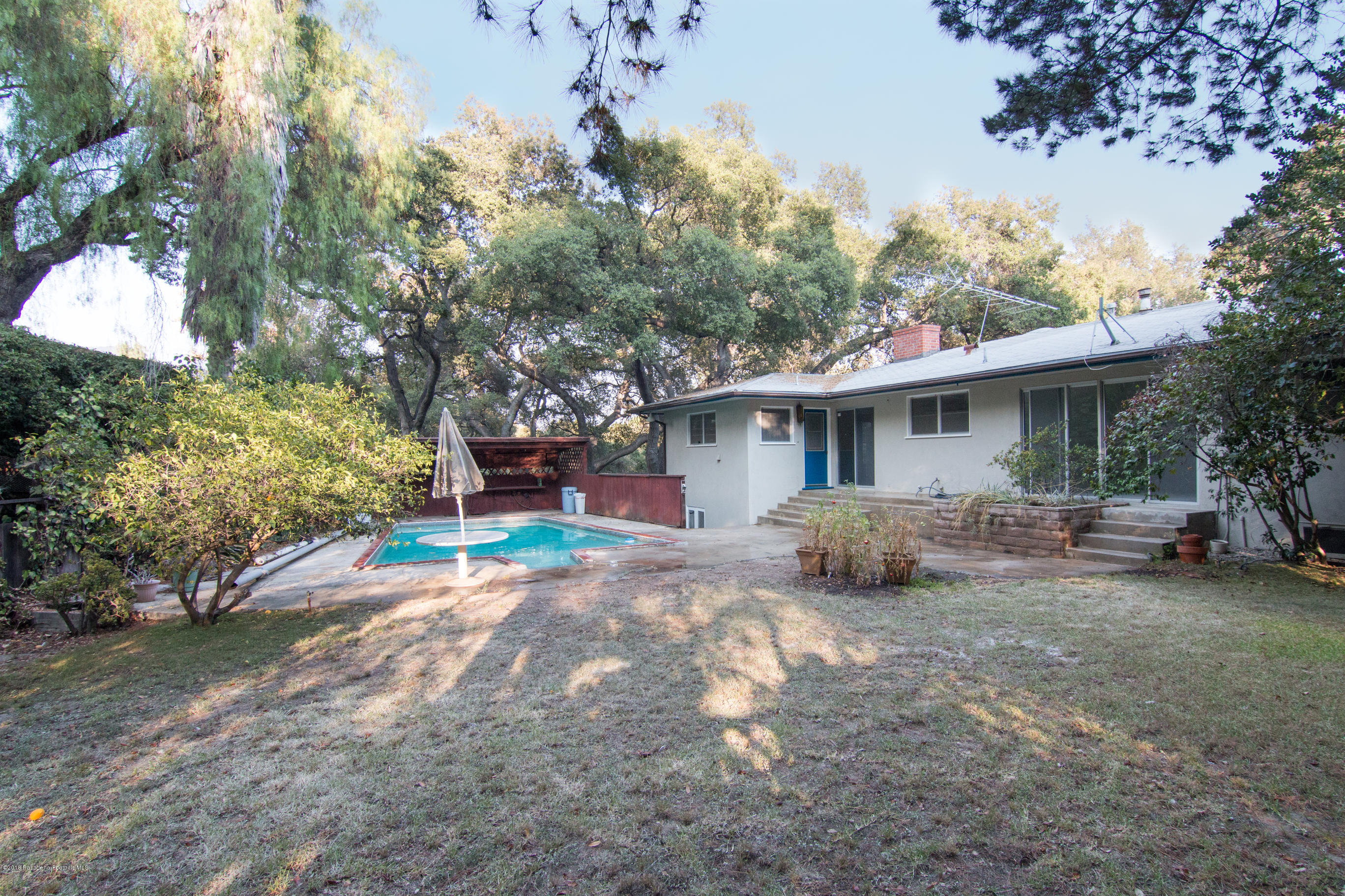 511 Whiting Woods Road Glendale, CA 91208 - Photo 20 of 23 marketing photos staged-19
