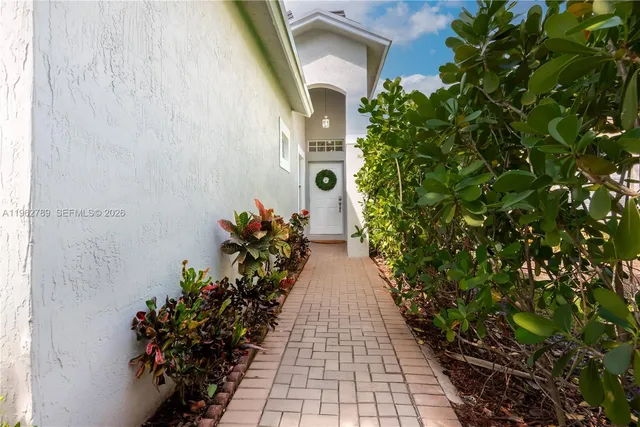 $4,000 | 4123 Sapphire Bend, Weston, FL 33331