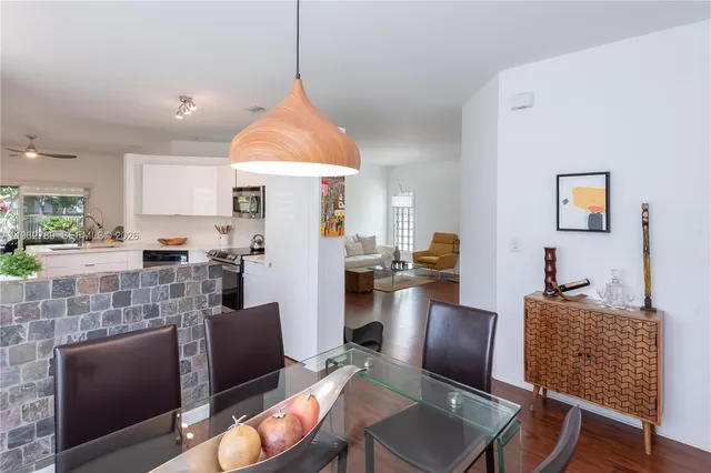 $4,000 | 4123 Sapphire Bend, Weston, FL 33331