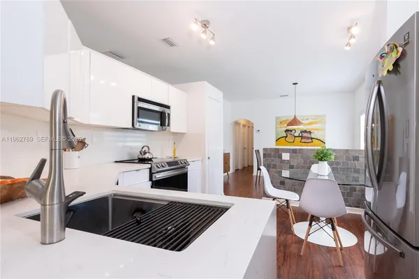 $4,000 | 4123 Sapphire Bend, Weston, FL 33331
