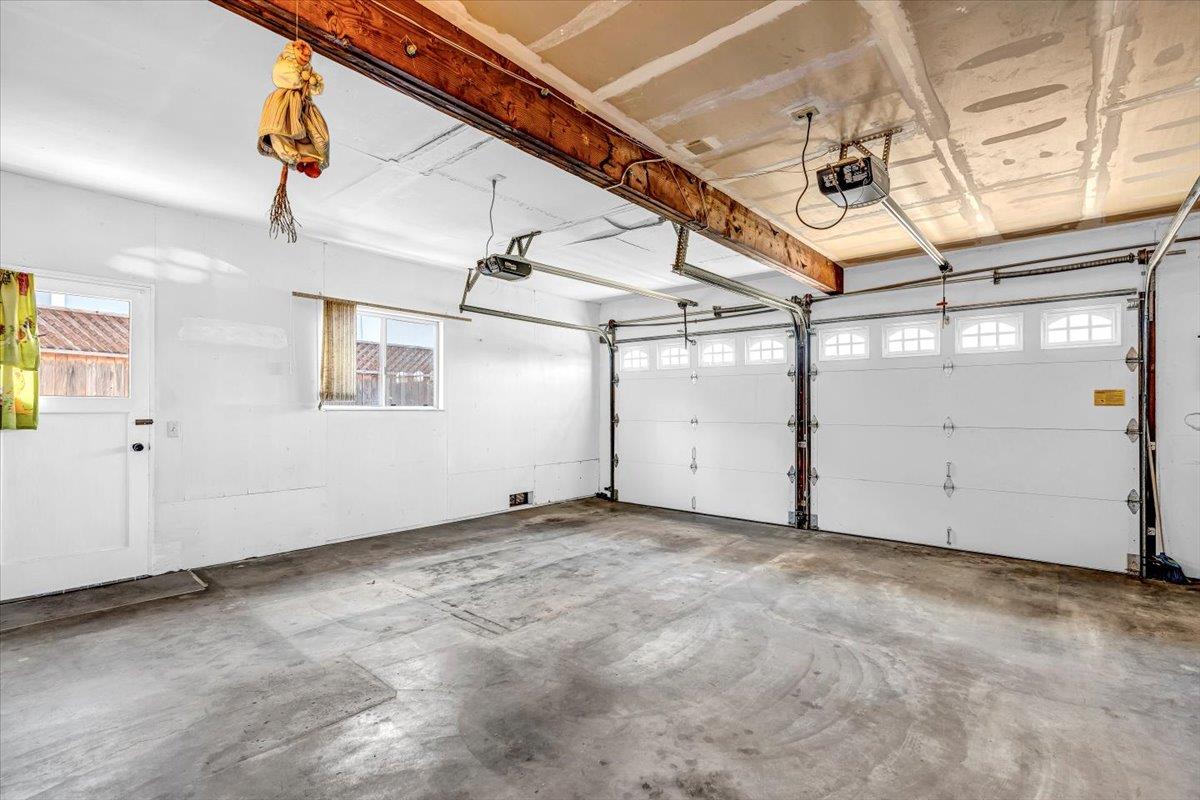 3111 Carmelo Circle Marina, CA 93933 - Photo 26 of 35 a view of a garage