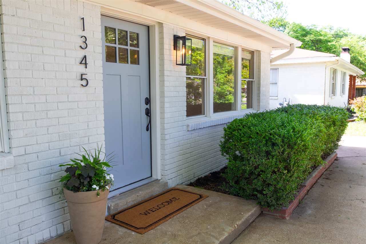1345 Ivy Road Memphis, TN 38117 - Photo 3 of 25