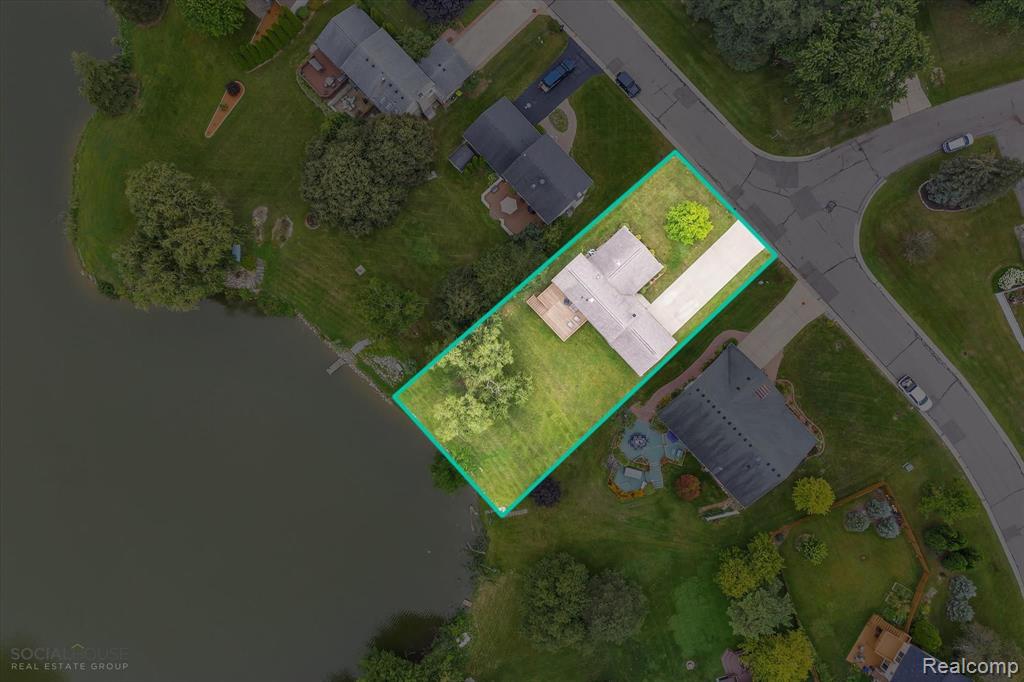 41272 Village Lake Road Novi, MI 48375 - Photo 54 of 56