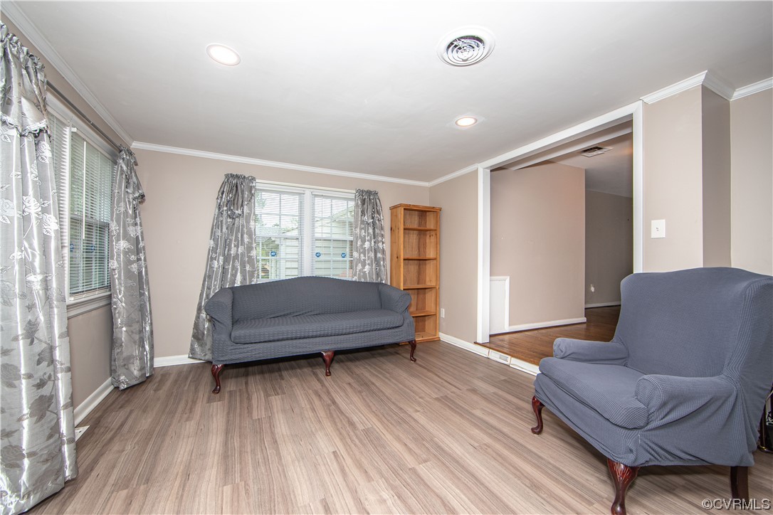 5505 Raleigh Road Henrico, VA 23231 - Photo 8 of 30 a living room with furniture and a large window