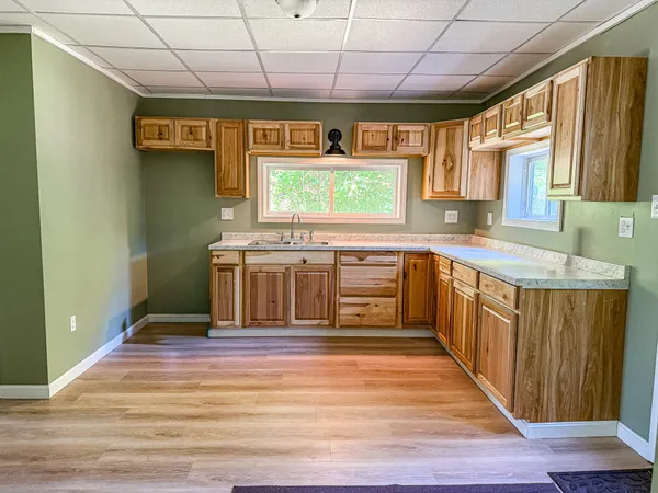 $174,900 | 4 Pleasant Street, Mexico, ME 04257