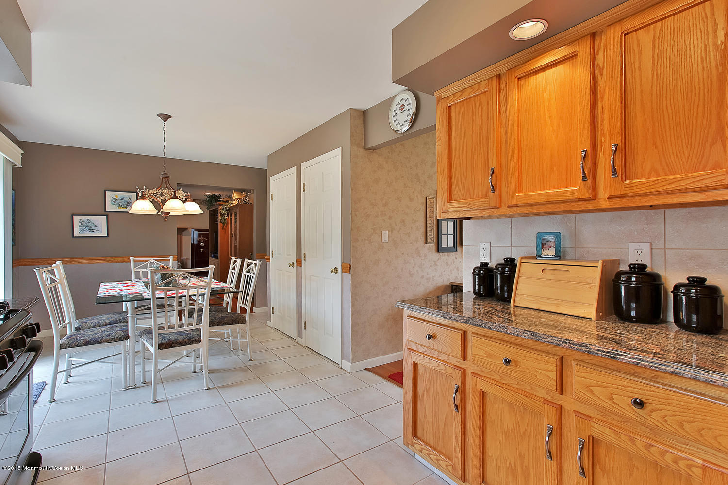 226 White Road Jackson, NJ 08527 - Photo 11 of 36 226 White St Jackson NJ 08527-large-007-